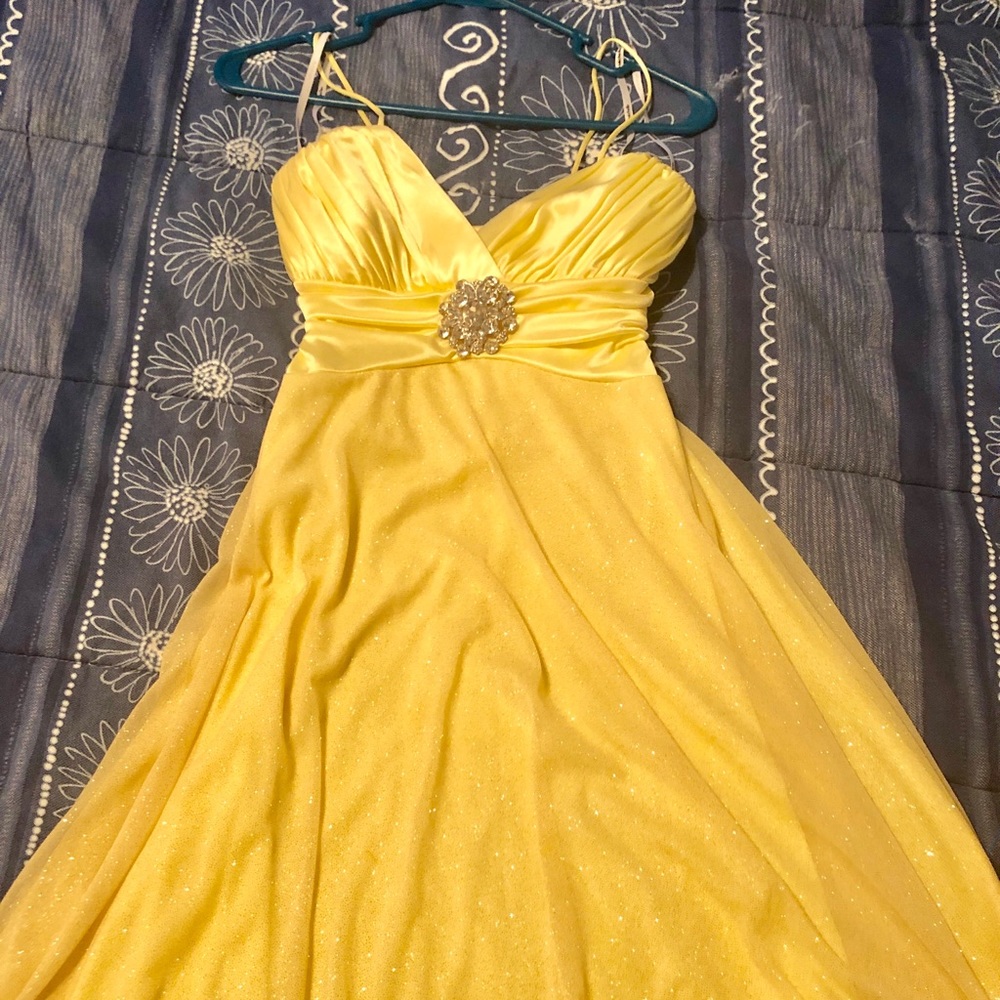 Yellow sparkly gorgeous juniors dress